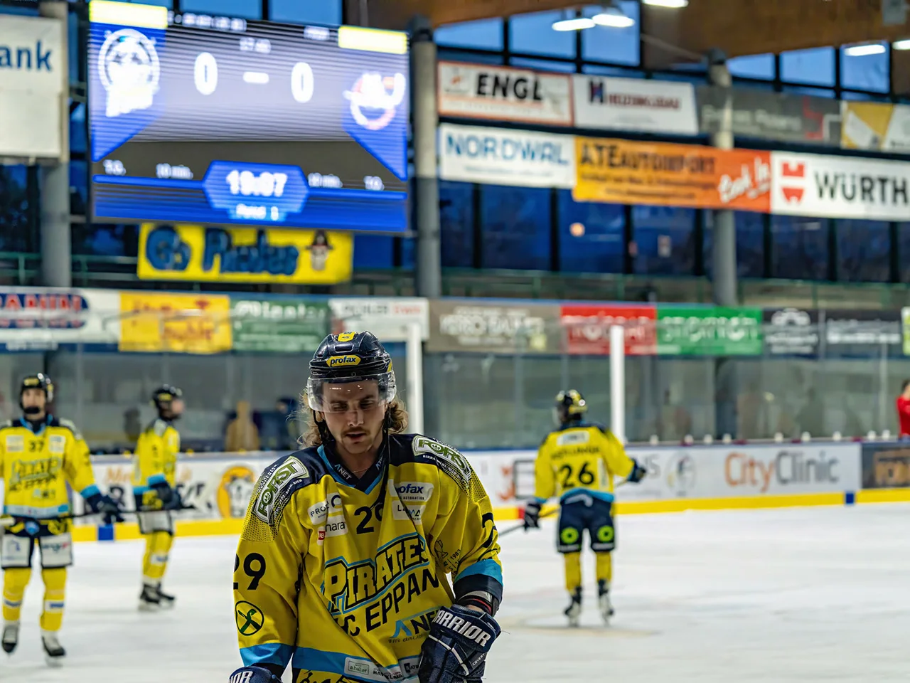HC Eppan Pirates action photography by Jan Marc Zublasing